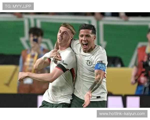 2026年英超射手榜:布莱顿蒂亚戈7场6球领跑,切尔西帕尔默6场5球次席 2026年英超射手榜:布莱顿蒂亚戈7场6球领跑,切尔西帕尔默6场5球次席